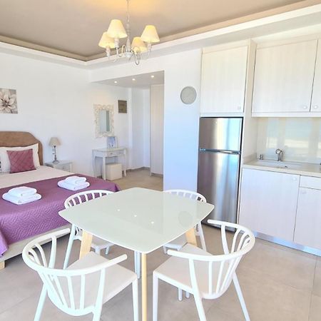 Bella Mare Luxury Apartments Kalamaki  Exterior photo