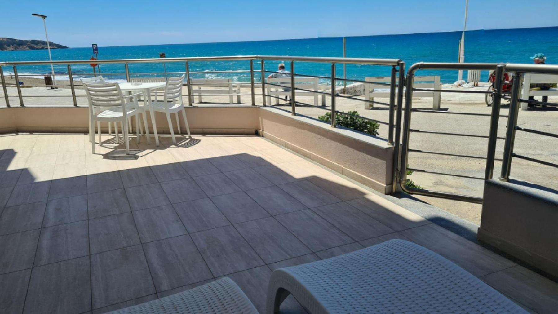 Bella Mare Luxury Apartments Kalamaki  Exterior photo